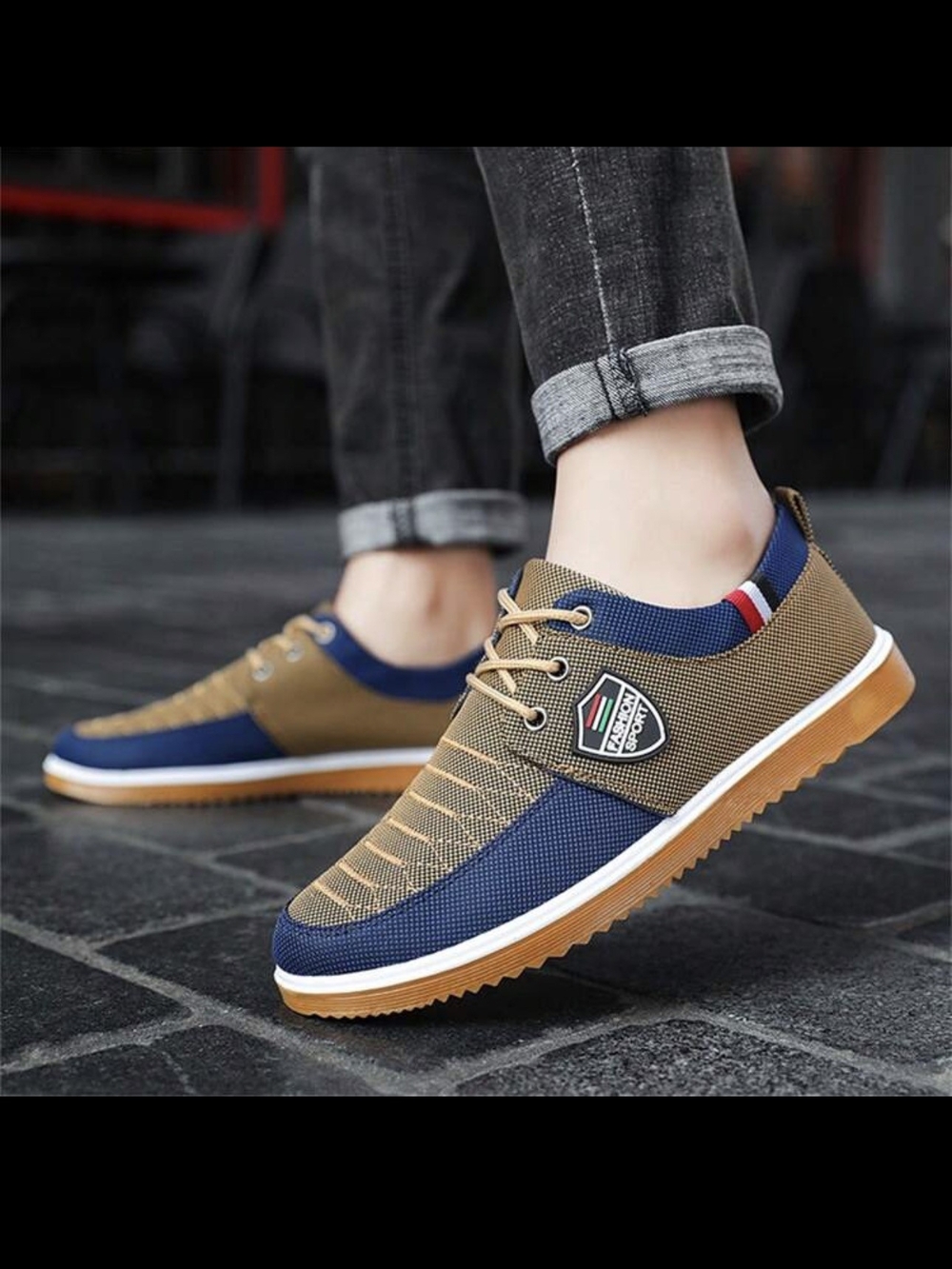 Men's Lace-Up Navy & Brown Casual Sneakers .